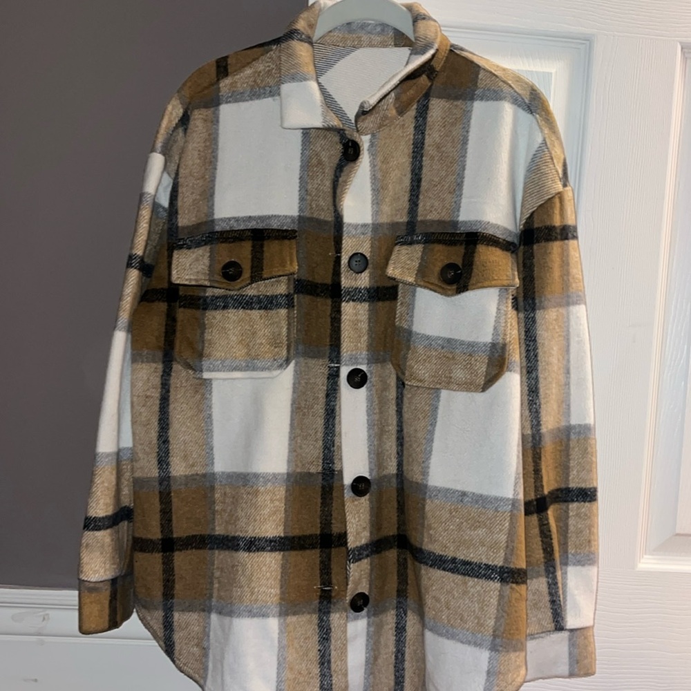 Black, white, yellow shacket